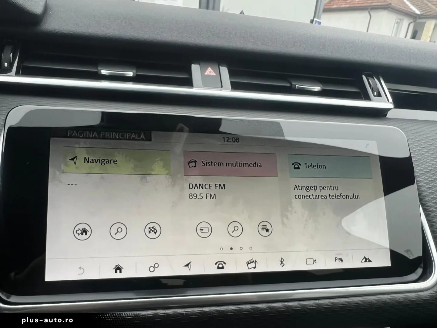 Land-Rover Range-Rover-Velar