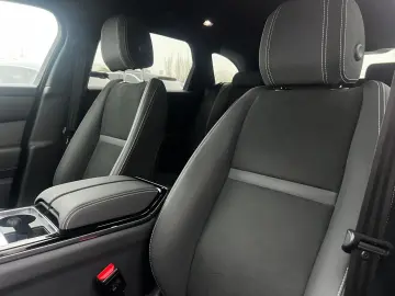 Land-Rover Range-Rover-Velar