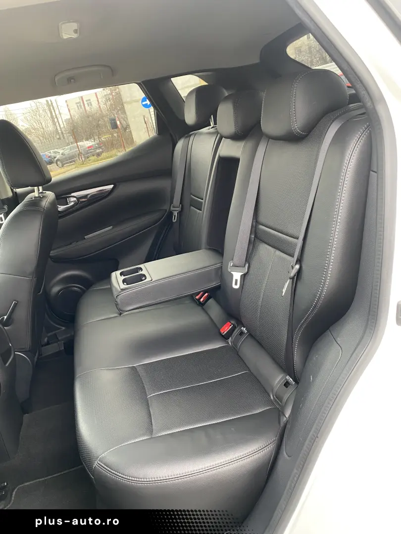 Nissan Qashqai  incalzire parbriz  inmatriculata  camera 360