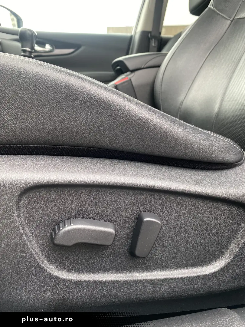 Nissan Qashqai  incalzire parbriz  inmatriculata  camera 360