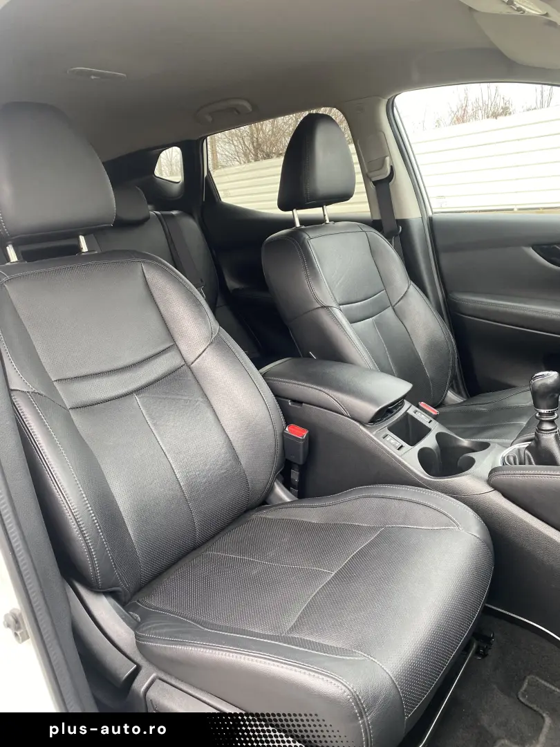 Nissan Qashqai  incalzire parbriz  inmatriculata  camera 360