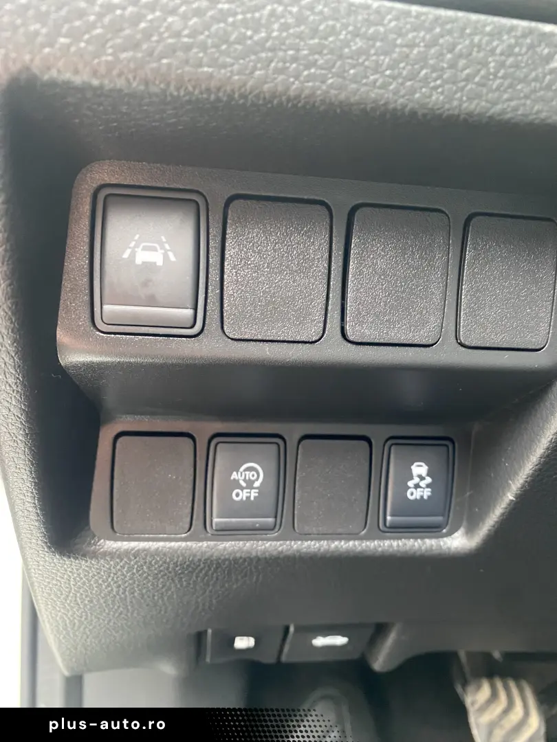 Nissan Qashqai  incalzire parbriz  inmatriculata  camera 360