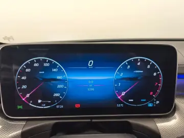 MERCEDES-BENZ CLE 200 AMG Advanced  Burmester Night 19 Zoll