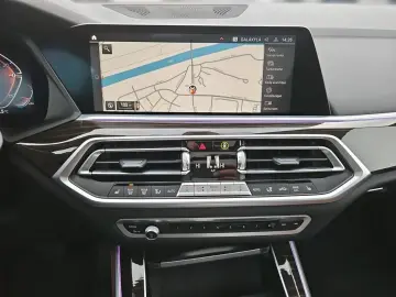 BMW X5 xDrive40i Leder Vernasca AHK LED DAB ePGSD
