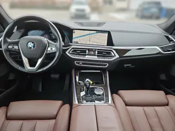 BMW X5 xDrive40i Leder Vernasca AHK LED DAB ePGSD