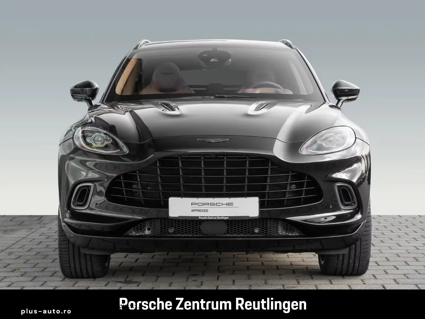 Aston Martin DBX