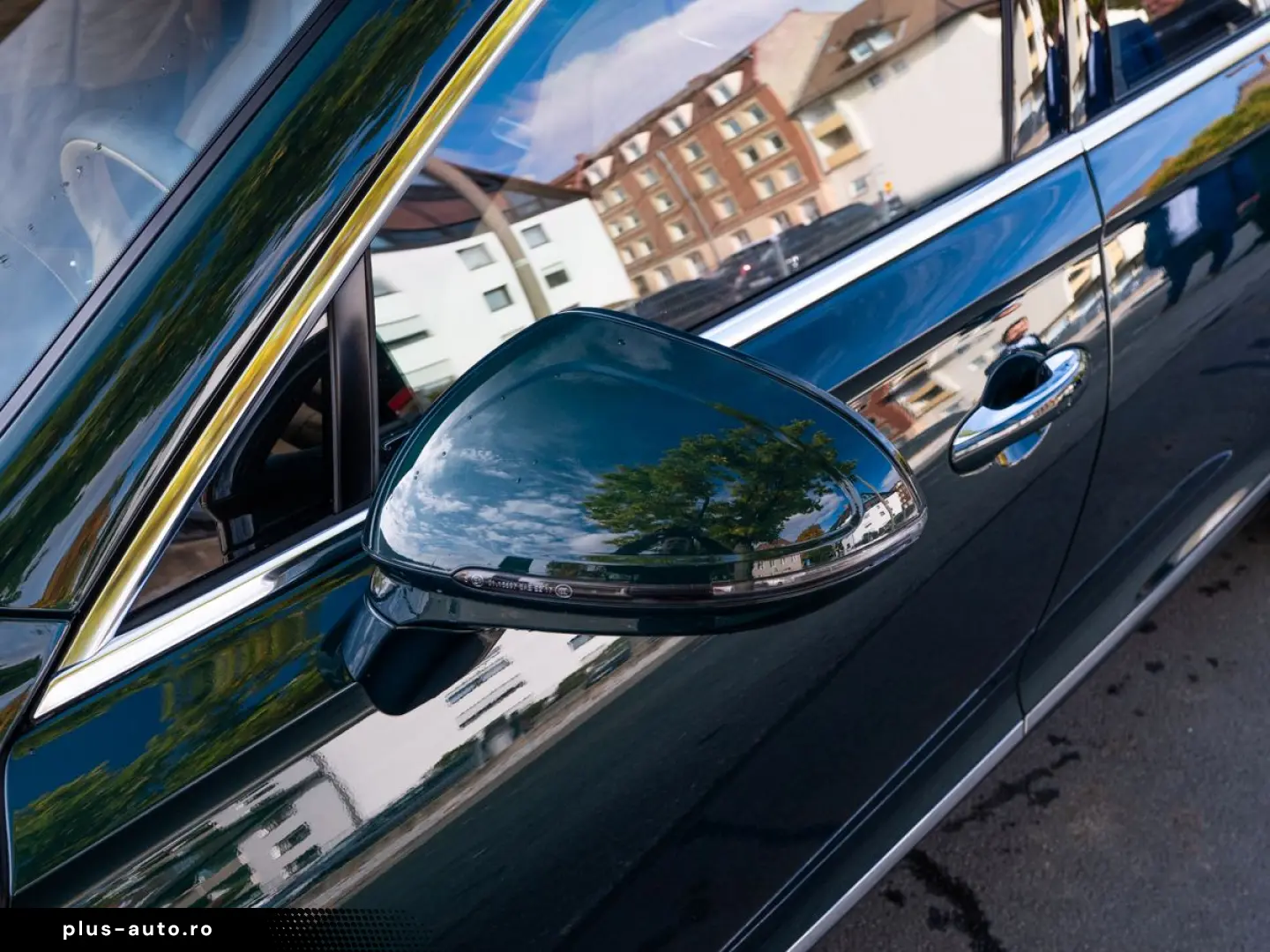 BENTLEY Flying Spur V8   Bentley Nürnberg