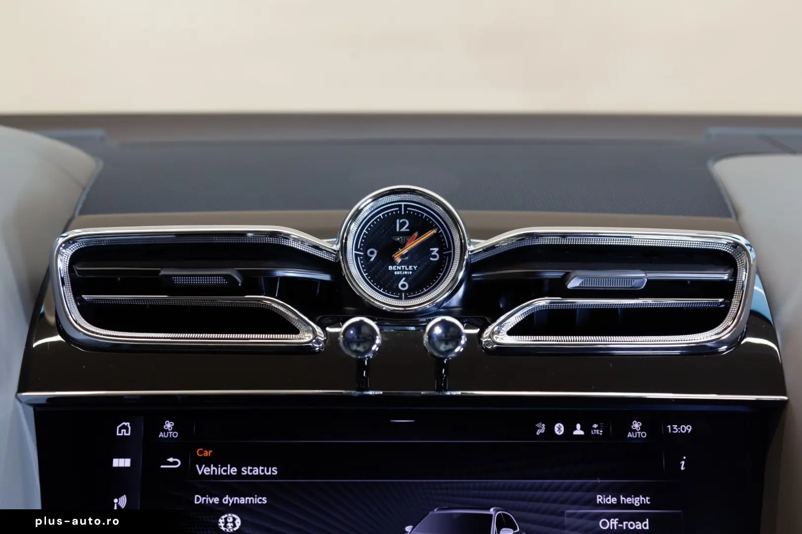 BENTLEY Bentayga V8 S 4WD MASS 360 ST-HT VENT