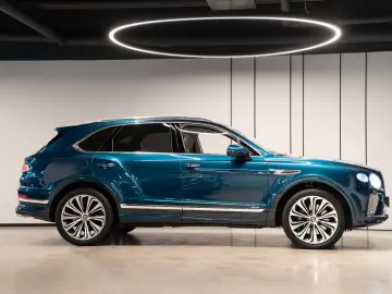 BENTLEY Bentayga 4.0 V8 Azure 4WD Autom.