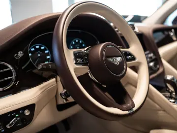 BENTLEY Bentayga 4.0 V8 4WD Autom.