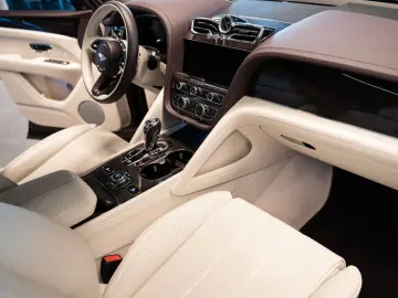 BENTLEY Bentayga 4.0 V8 4WD Autom.