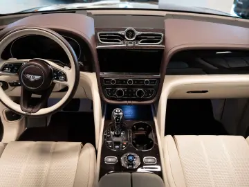 BENTLEY Bentayga 4.0 V8 4WD Autom.