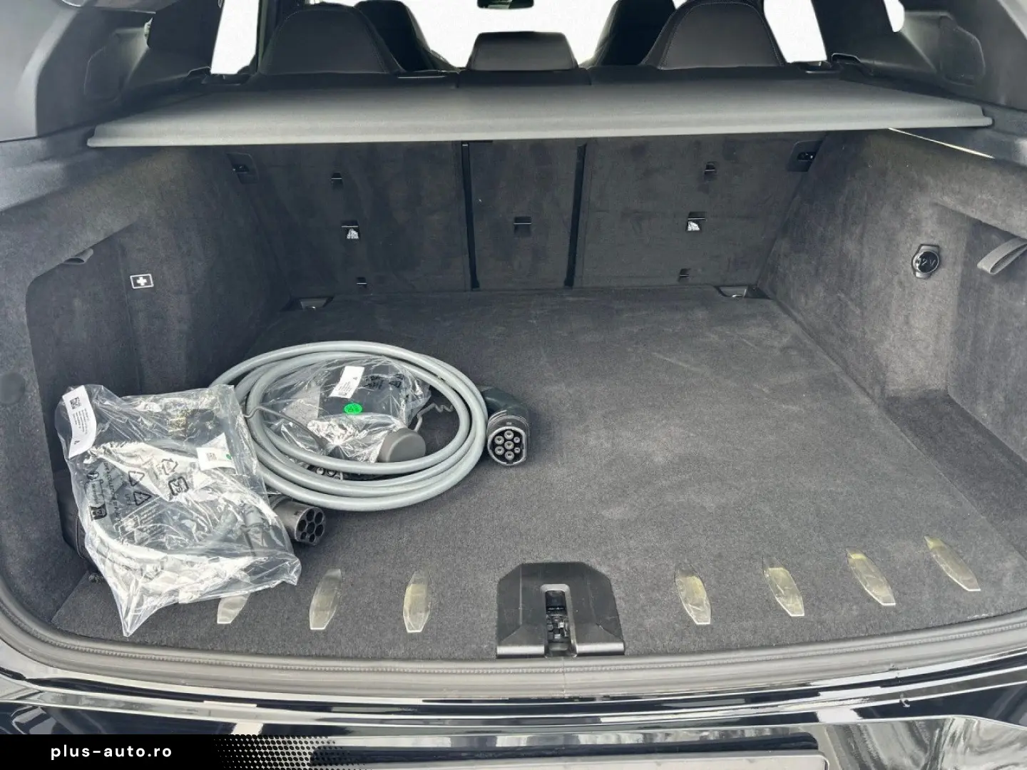 BMW XM 50e SoftClose AHK H K 360  HUD Massage DAPro