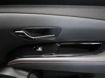 HYUNDAI TUCSON 1.6 T-GDi Plug-in-Hybrid 4WD N Line