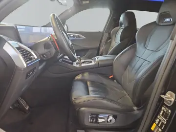 BMW XM 50e  AHK H K HUD IconicGlow Au