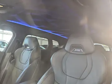 BMW XM 50e  AHK H K HUD IconicGlow Au