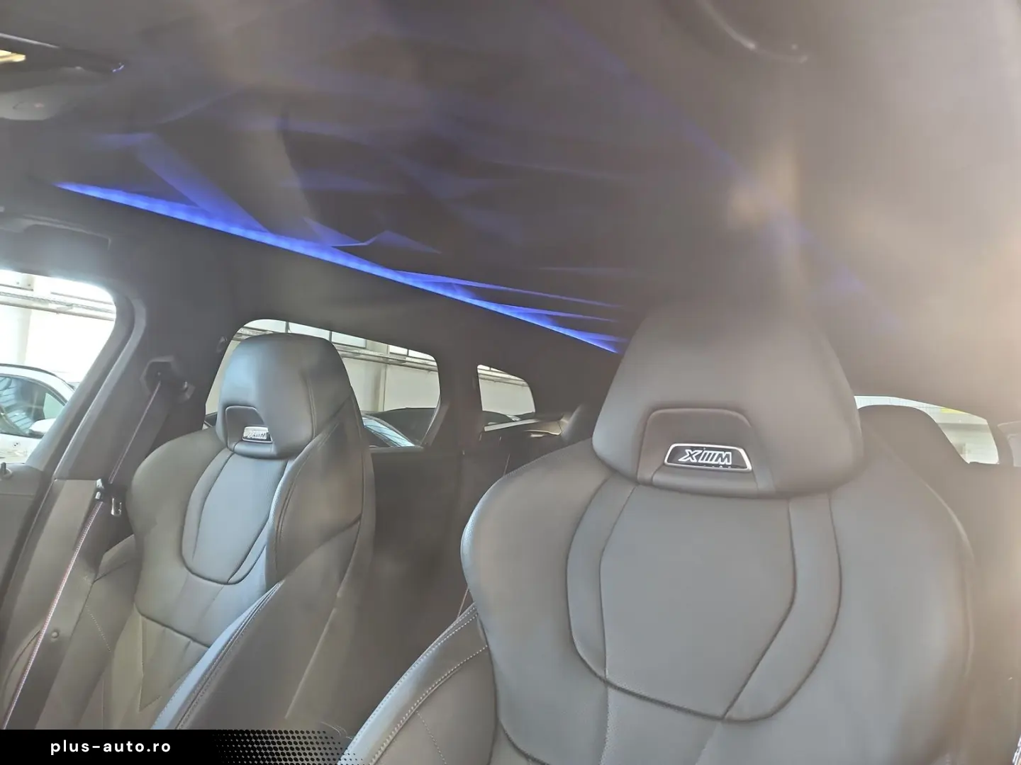 BMW XM 50e  AHK H K HUD IconicGlow Au