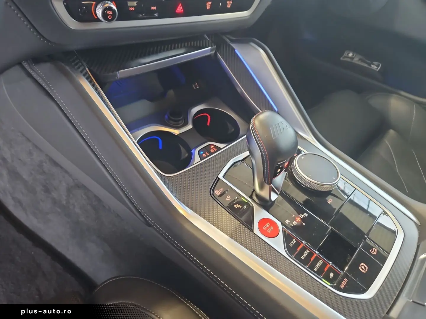 BMW XM 50e  AHK H K HUD IconicGlow Au