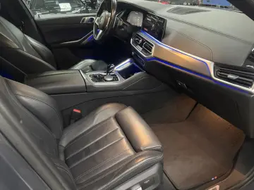 BMW X6 M50 i M-PAKET AUT KAM PANO SHEFT