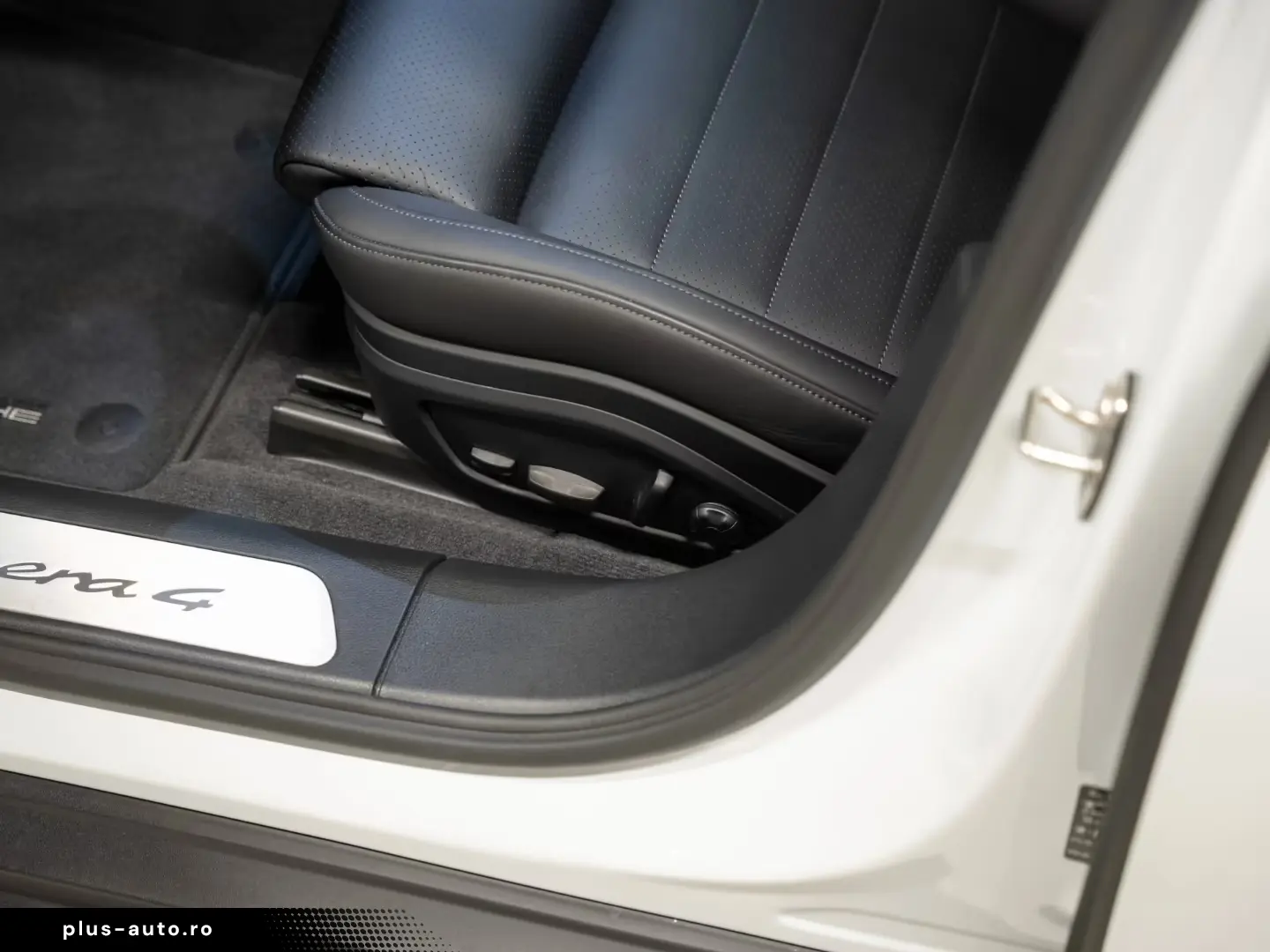 Porsche Panamera 4 InnoDrive Beifahrerdisplay 4-Zonen-Klima