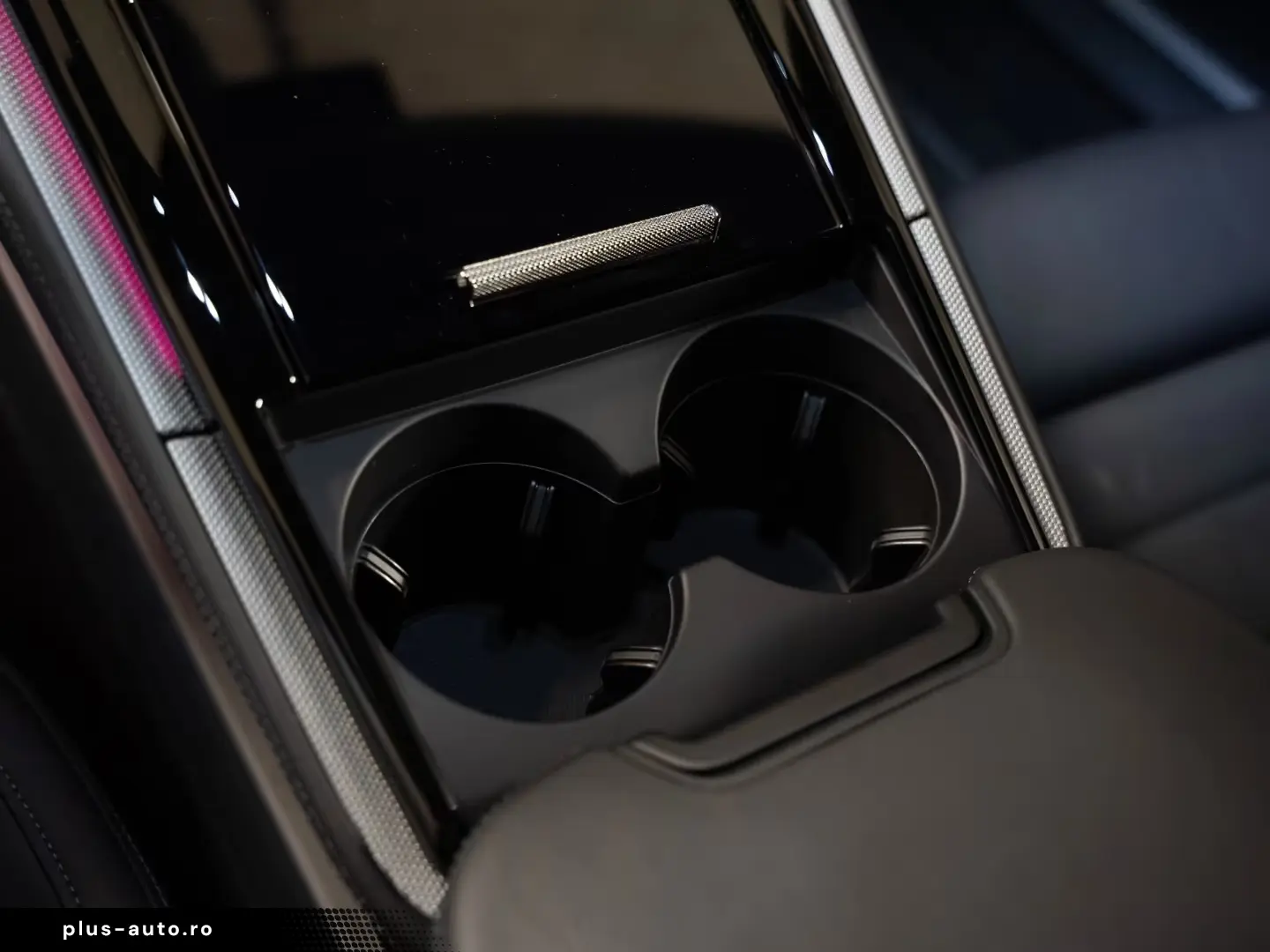 Porsche Panamera 4 InnoDrive Beifahrerdisplay 4-Zonen-Klima