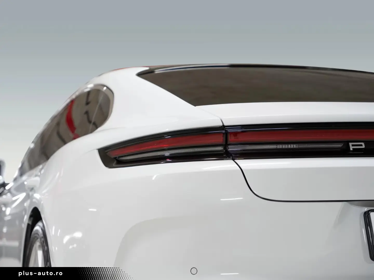 Porsche Panamera 4 InnoDrive Beifahrerdisplay 4-Zonen-Klima