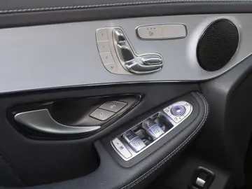 MERCEDES-BENZ GLC 200 4MATIC Coupé LED Navi SHZ Stan&hellip;