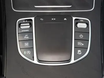 MERCEDES-BENZ GLC 200 4MATIC Coupé LED Navi SHZ Stan&hellip;