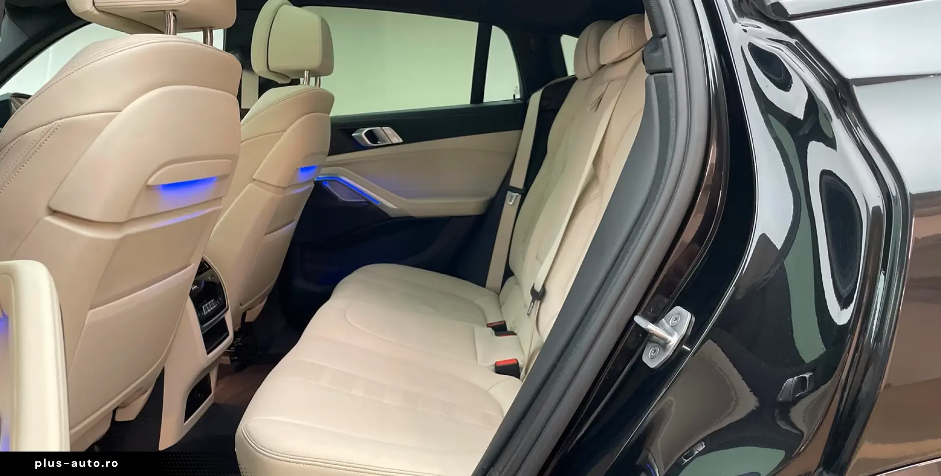 BMW X6 xDrive40d A M-Sport  SkyLou