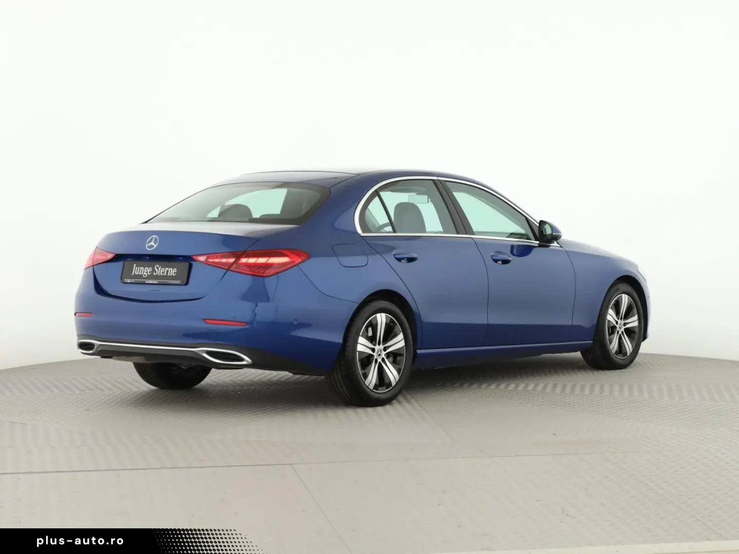 MERCEDES-BENZ C 200  Avantgarde Adv WinterP AHK 360  AR-Navi