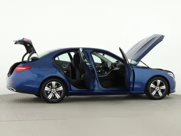 MERCEDES-BENZ C 200  Avantgarde Adv WinterP AHK 360  AR-Navi