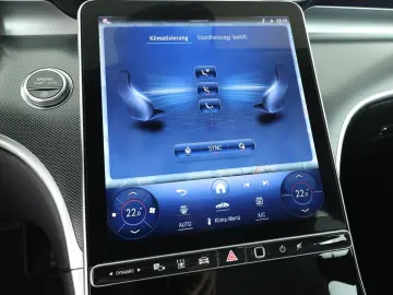 MERCEDES-BENZ C 200  Avantgarde Adv WinterP AHK 360  AR-Navi