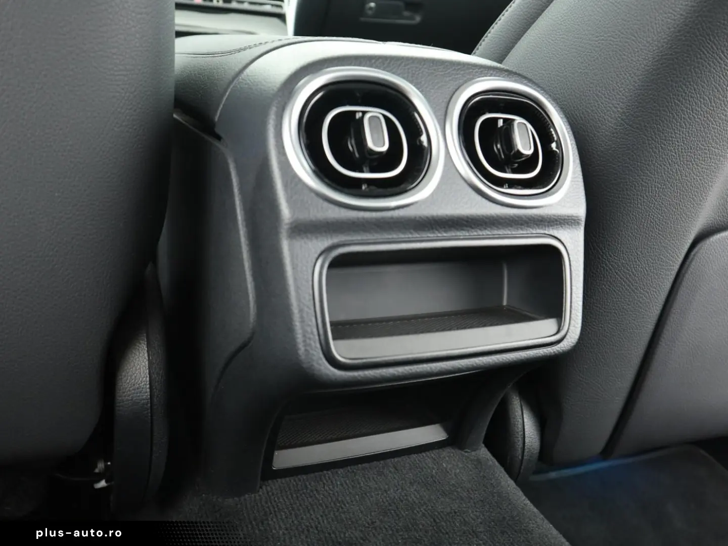 MERCEDES-BENZ C 200  Avantgarde Adv WinterP AHK 360  AR-Navi