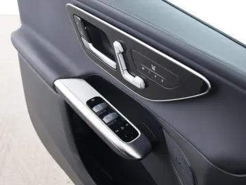 MERCEDES-BENZ GLC 200 4M AMG