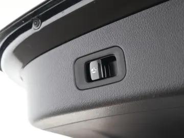 MERCEDES-BENZ GLC 200 4M AMG