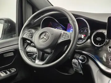 MERCEDES-BENZ V 250d 4MATIC lang Garnaite LED Kamera Leder