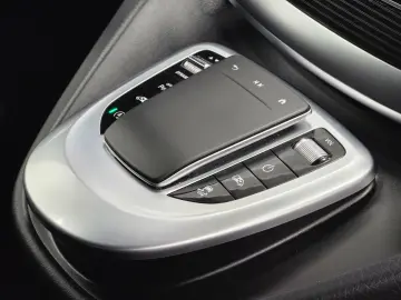 MERCEDES-BENZ V 250d 4MATIC lang Garnaite LED Kamera Leder