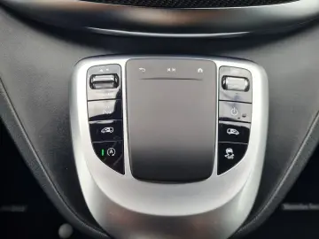 MERCEDES-BENZ V 300 d AMG LINE 4MATIC EXTRALANG AHK