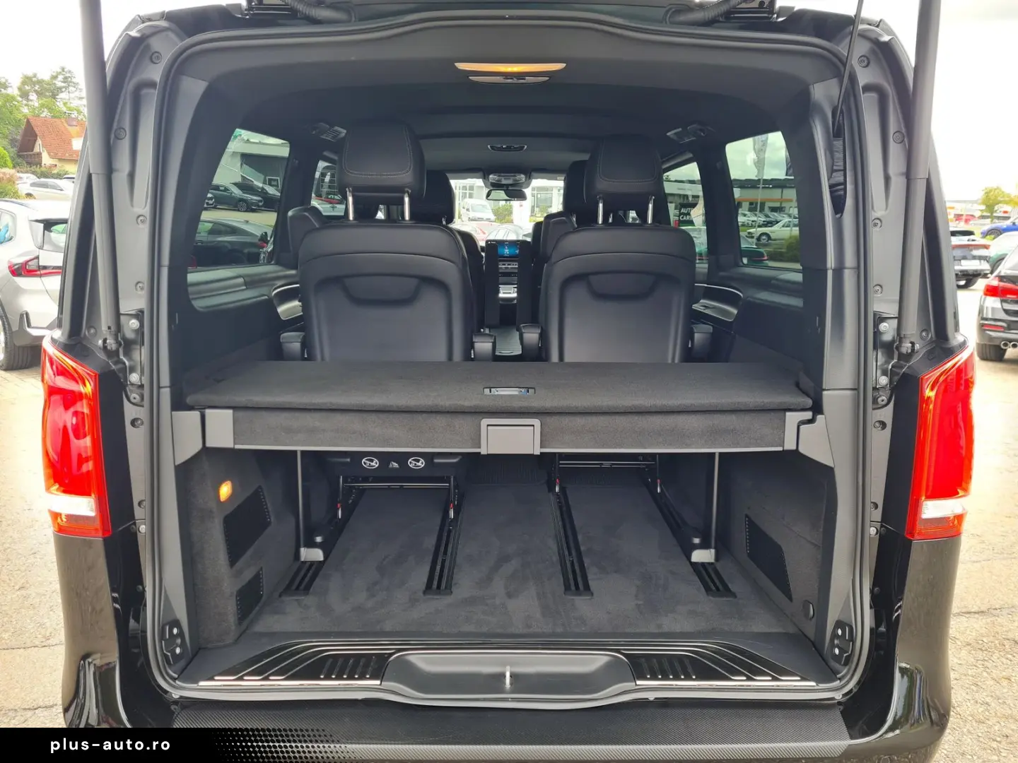 MERCEDES-BENZ V 300 d AMG LINE 4MATIC EXTRALANG AHK