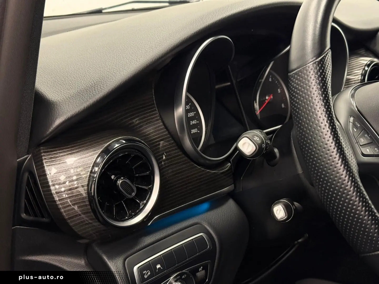 MERCEDES-BENZ V250d 4MATIC lang LED Leder MBUX MwSt.&hellip;