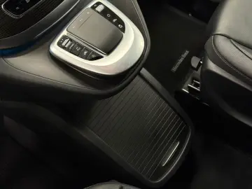 MERCEDES-BENZ V250d 4MATIC lang LED Leder MBUX MwSt.&hellip;