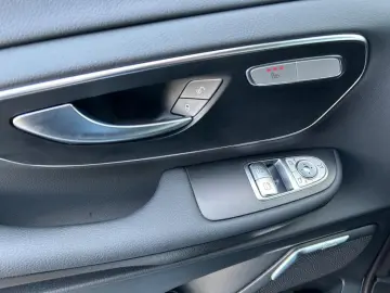 MERCEDES-BENZ V 300 d STYLE Lang 9GT LED AHK DISTR NAVI KAM