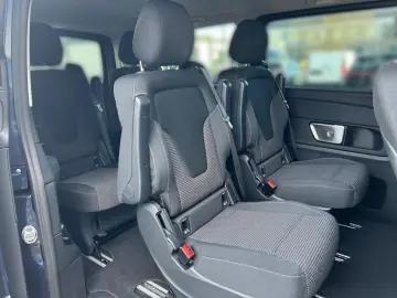 MERCEDES-BENZ V 300 d STYLE Lang 9GT LED AHK DISTR NAVI KAM