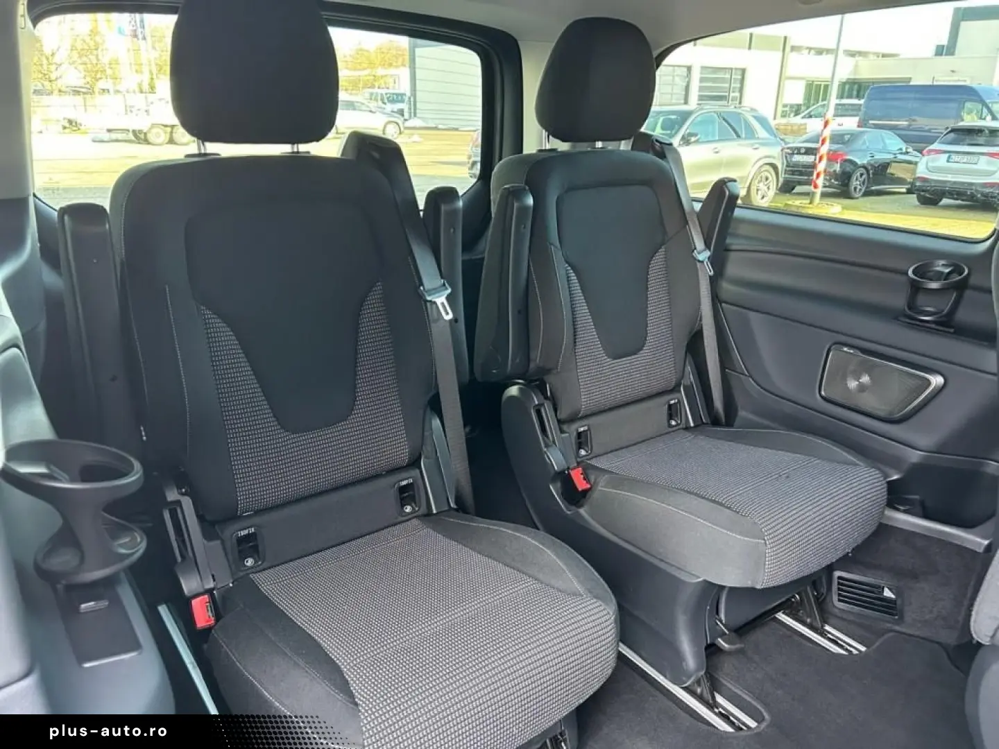 MERCEDES-BENZ V 300 d STYLE Lang 9GT LED AHK DISTR NAVI KAM