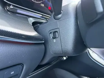 MERCEDES-BENZ V 300 d STYLE Lang 9GT LED AHK DISTR NAVI KAM