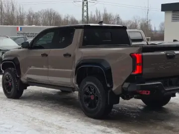 Toyota Tacoma TRD PRO HEV 2026