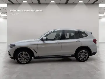 BMW X3 xDrive30e AHK LiveCockpitProf Head-Up Kamera