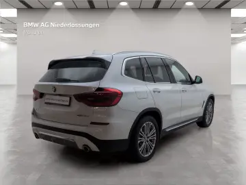 BMW X3 xDrive30e AHK LiveCockpitProf Head-Up Kamera