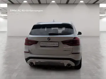 BMW X3 xDrive30e AHK LiveCockpitProf Head-Up Kamera