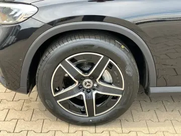 MERCEDES-BENZ GLC 200 4M AMG Line
